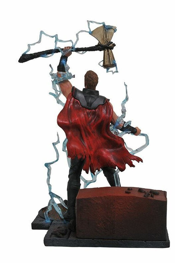 AVENGERS: IF: THOR WITH STORMBREAKER - DIAMOND GALLERY-LOOSE FIGURE