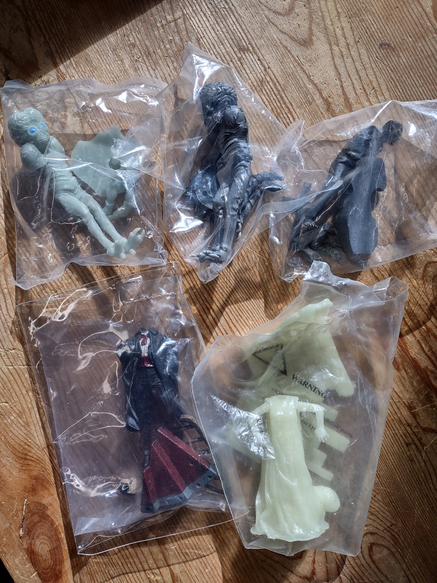 UNIVERSAL MONSTER: BLIND BOX - FIGURES-SET OF 7